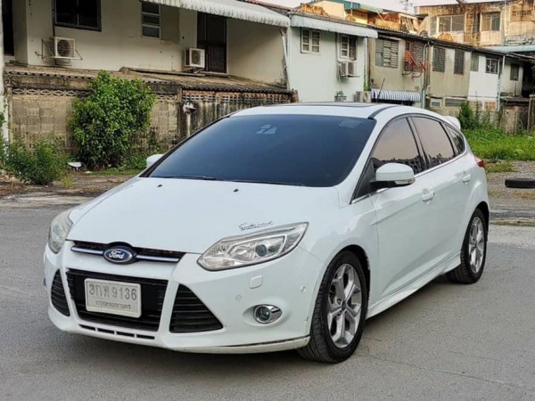 Ford Focus ปี 2014 สีขาว