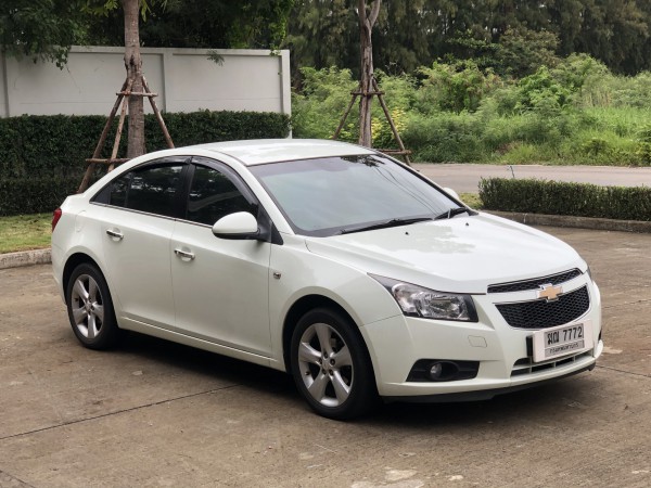 Chevrolet Cruze ปี 2012 สีขาว