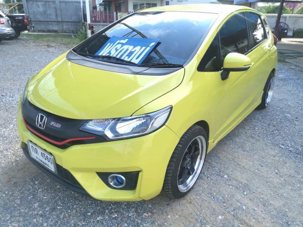 Honda Jazz GK ปี 2015 สีเหลือง