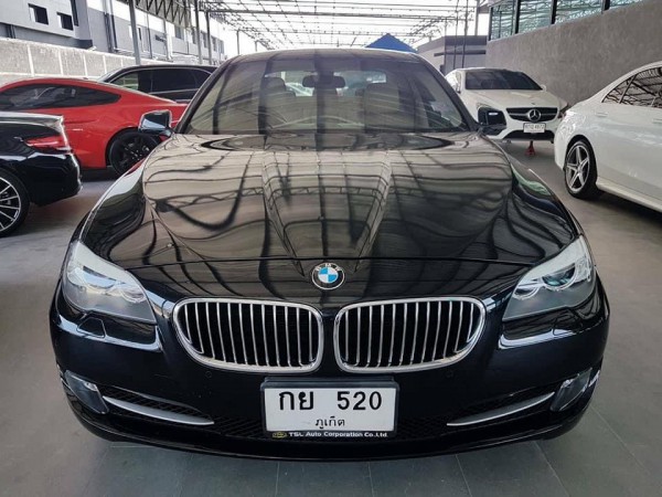 BMW 5 Series F10 520i ปี 2012 สีดำ