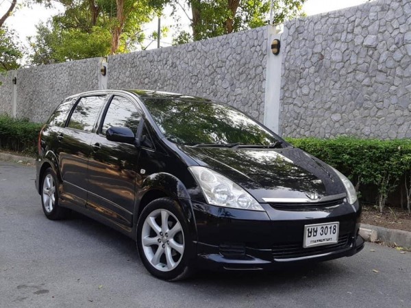 Toyota Wish ปี 2004 สีดำ