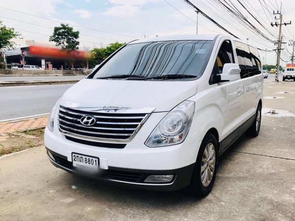 Hyundai Grand Starex ปี 2013 สีขาว