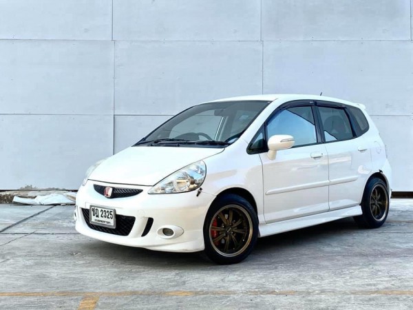 Honda Jazz GD ปี 2007 สีขาว