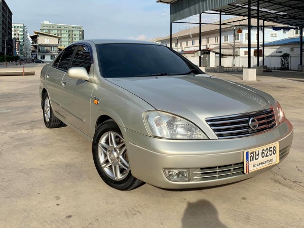 Nissan Sunny Super Neo 1.6 AT