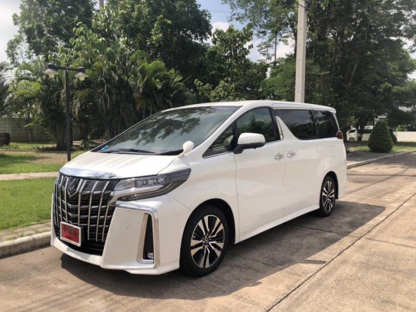 Toyota Alphard ปี 2019 สีขาว