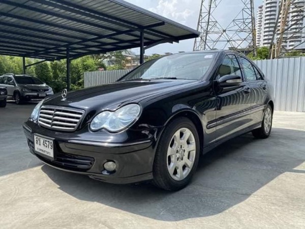 Mercedes-Benz C-Class W203 C220 ปี 2005 สีดำ