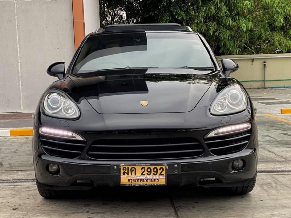 Porsche Cayenne ปี 2013 สีดำ
