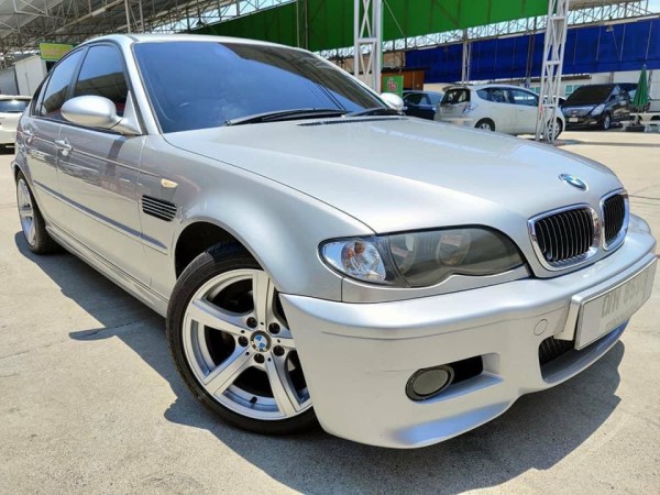 BMW 3 Series E46 318i ปี 2003 สีเงิน