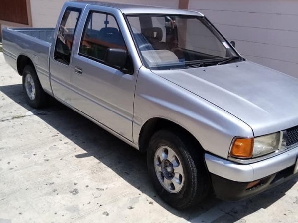 Isuzu TFR มังกรทอง ปี 1995 สีเงิน