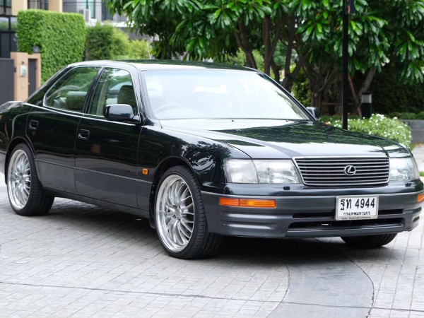 Lexus LS400 à¸›à¸µ 1998 à¸ªà¸µà¸”à¸³