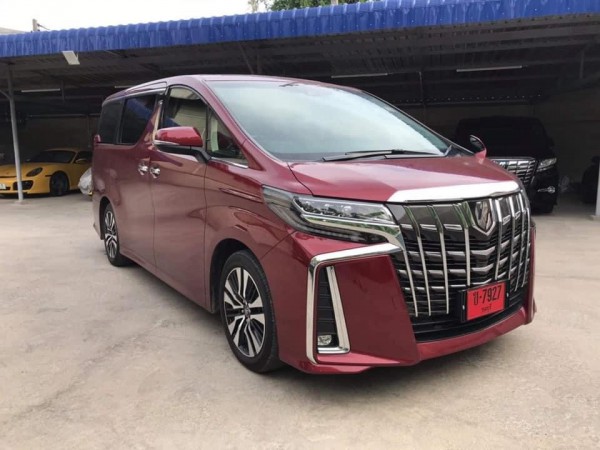 Toyota Alphard ปี 2018 สีแดง