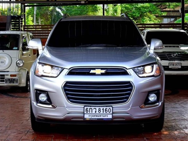 Chevrolet Captiva ปี 2017 สีเทา