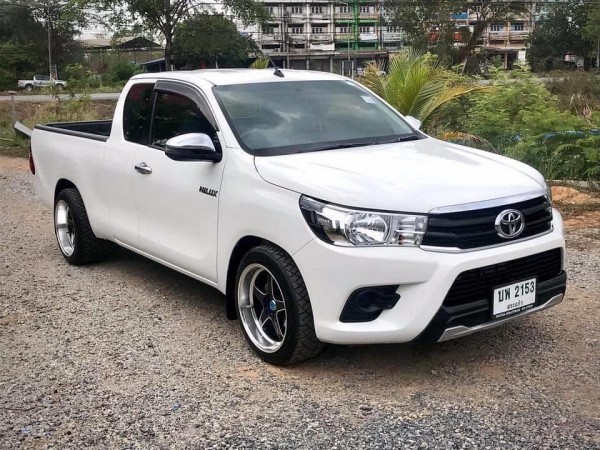 Toyota Hilux Revo Double cab à¸›à¸µ 2018 à¸ªà¸µà¸‚à¸²à¸§