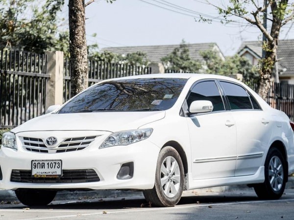 Toyota Corolla Altis ปี 2011 สีขาว