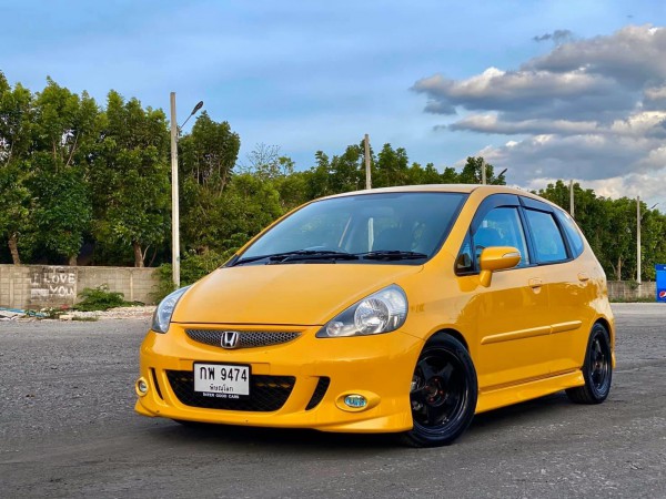 Honda Jazz GD ปี 2006 สีเหลือง