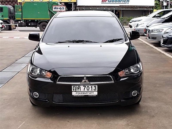 Mitsubishi Lancer EX ปี 2011 สีดำ