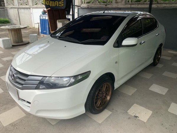 Honda City ปี 2010 สีขาว