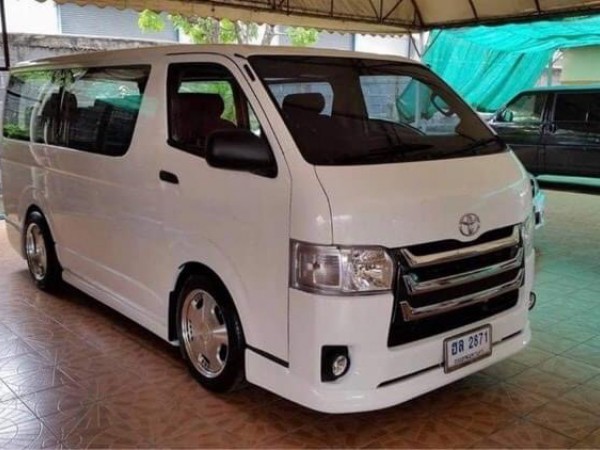 รถตู้ Toyota hiace ปี2007 เครื่อง2500cc.