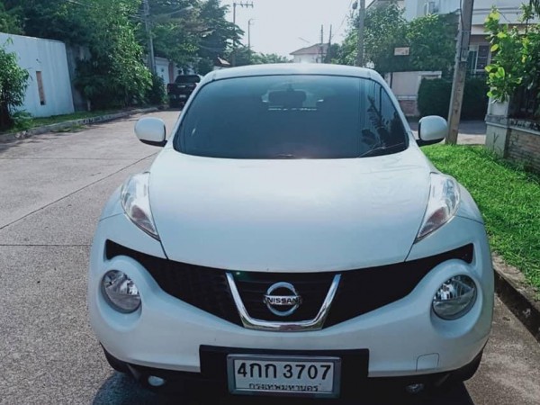 NISSAN JUKE 1.6V ปี15 ท๊อปสุดของรุ่น