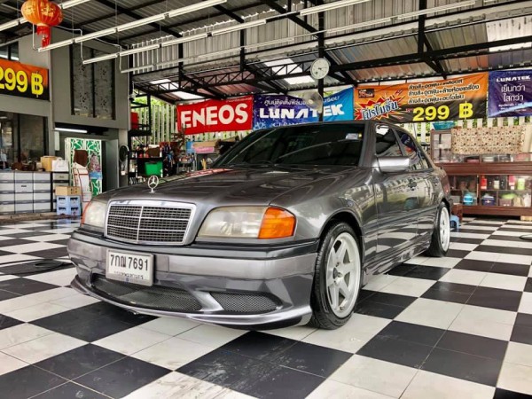 Mercerdess Benz c180 w202 1997