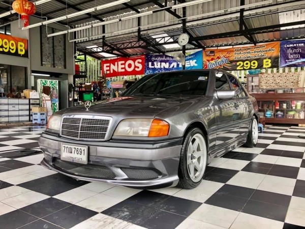 Mercerdess Benz c180 w202 1997