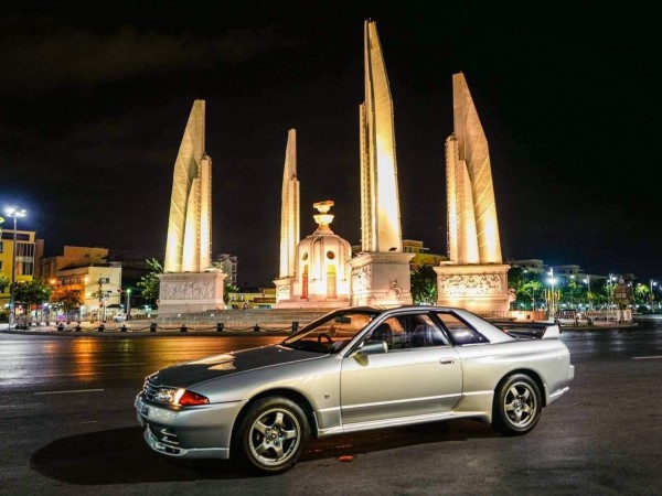 Nissan Skyline GT-R (R32) สีเงิน