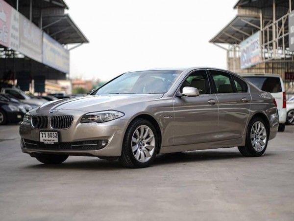 BMW 5 Series F10 520d ปี 2012 สีทอง