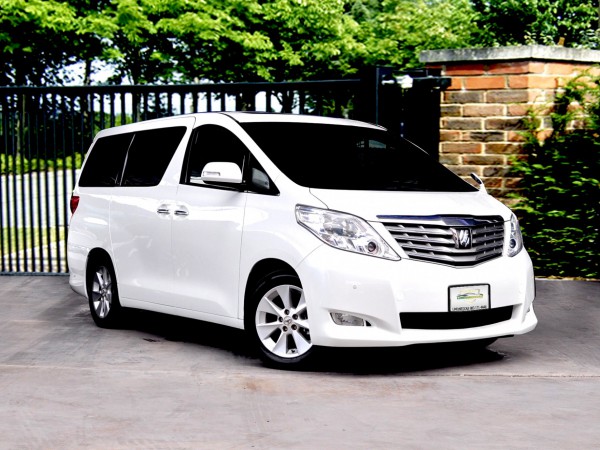 TOYOTA ALPHARD 2.4 V ออฟชั่นครบครัน ขับสบาย และนุ่มนวลสุดๆ ที่สำคัญอะไหล่หาง่าย ไมล์น้อยเพียง 60,000