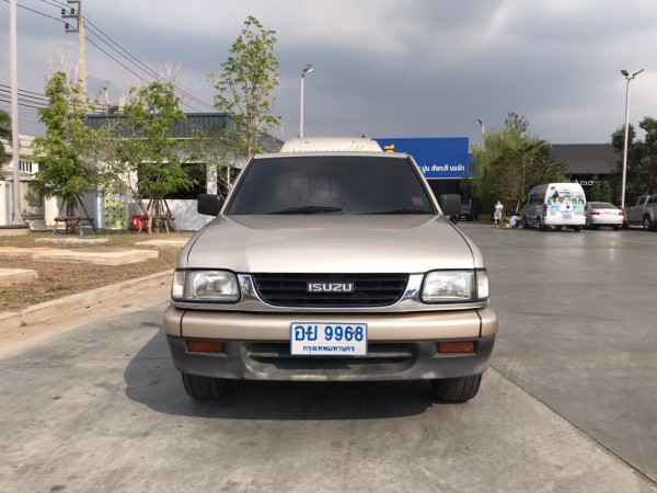 isuzu TFR dragon eye 1998 2.5 MT อีซูซุ ทีเอฟอาร์ เจเนอเรชั่น3 มังกรทอง 4ประตู