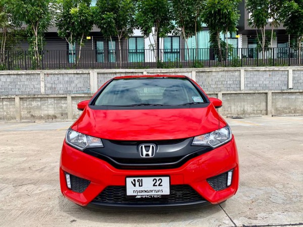 Honda Jazz GK ปี 2015 สีแดง