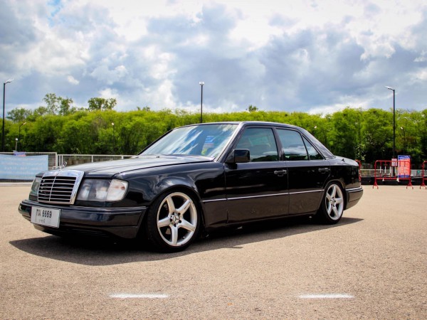 Mercedes Benz W124 230E ปี1988