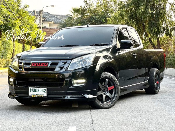 ISUZU D-MAX X series ใหม่จัด สวยจัด กล้าท้า