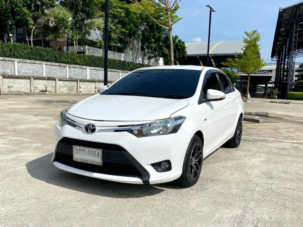 TOYOTA VIOS 1.5J ปี 14 รถบ้านเจ้าของเดียว