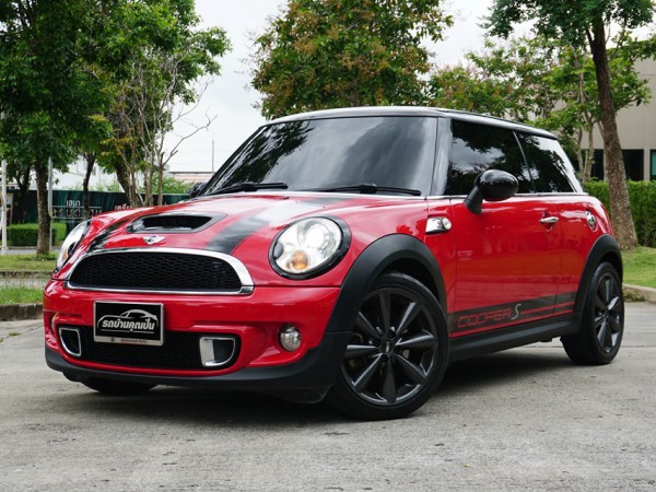 Mini Hatch (Cooper) Gen2 R56 ปี 2012 สีแดง