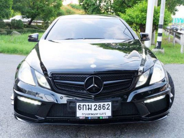 2012 Mercedes-Benz E200 Couped สีดำ