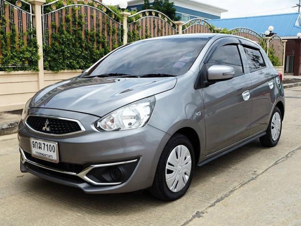 Mitsubishi Mirage ปี 2016 สีเทา