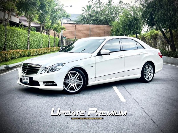 Mercedes Benz E250 CGi AMG เกียร์คอ โคตรใหม่เลยคะ คันนี้