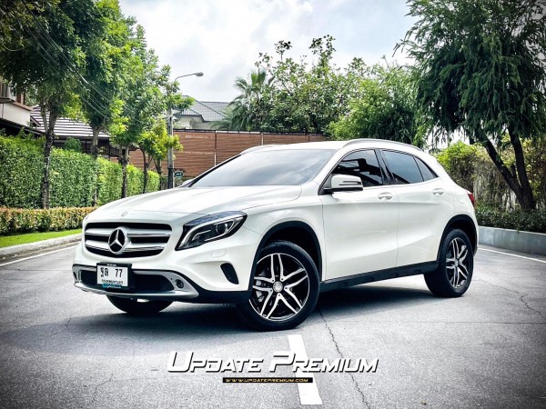 Mercedes Benz GLA200 Dynamic ใหม่ มากคะ