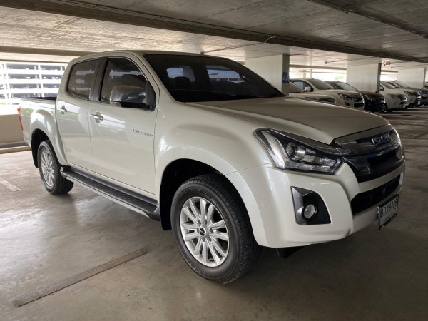 2018 Isuzu D-Max CAB4 สีดำ