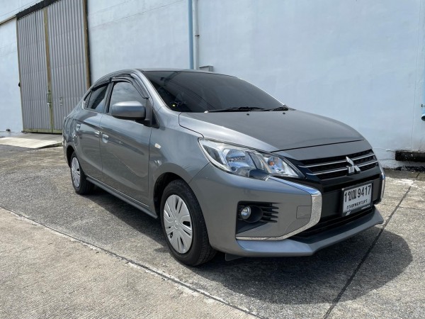 2020 Mitsubishi Attrage สีเงิน