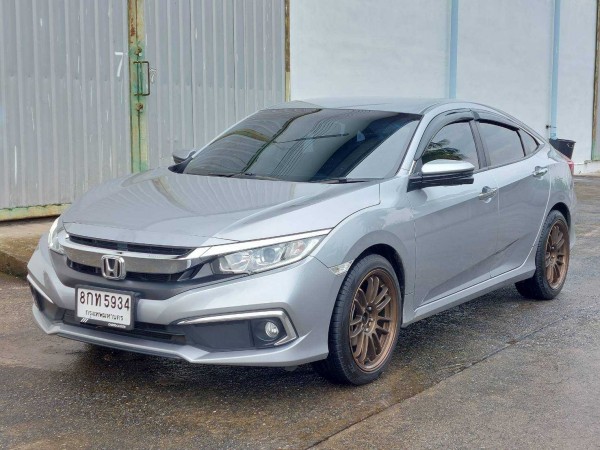 2019 Honda Civic สีเงิน