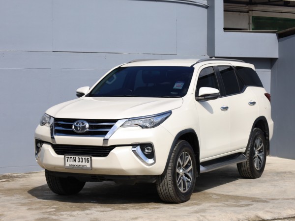 2018 TOYOTA FORTUNER 2.8V+NAVI auto