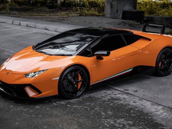 2022 Lamborghini Huracan PERFORMANTE AWD สีส้ม