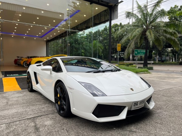 2010 Lamborghini Gallardo LP560-4 สีขาว