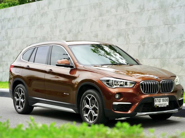 2017 BMW X1 sDrive 18i X-Line สีน้ำตาล