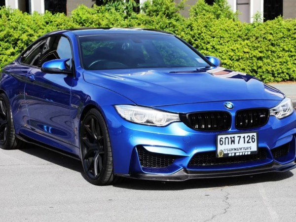 2022 BMW M4 2013 สีน้ำเงิน