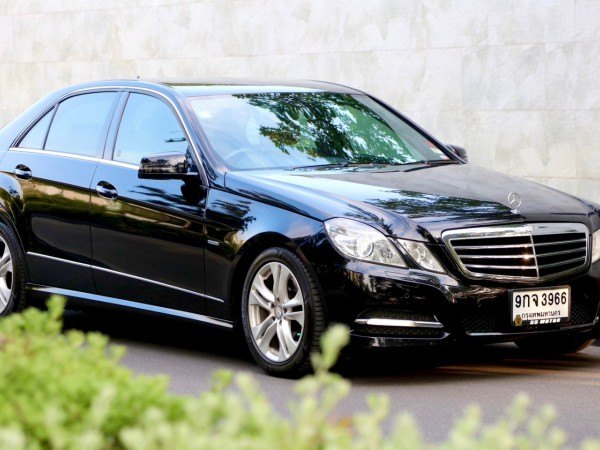 2012 Mercedes-Benz E-Class E250 cgi สีดำ