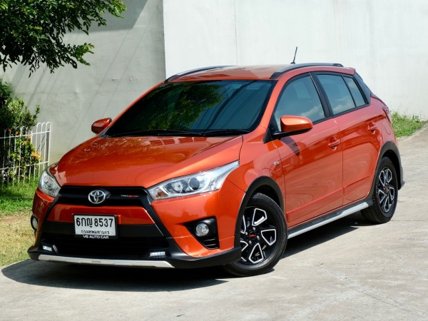 ไมล์ 50,000 กม.Toyota Yaris TRD Sportivo ปี2017 ออโต้ เบนซิน สีส้ม