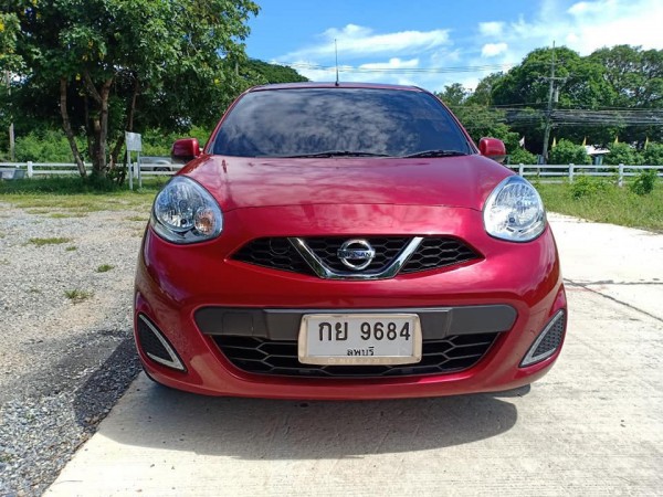 Nissan March ปี 2018 สีแดง