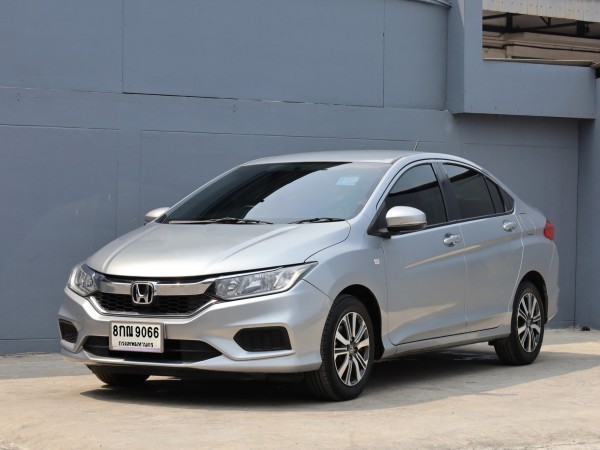 2018 HONDA CITY 1.5V auto ไมล์ 66,000 กม. serviceศูนย์ พร้อมใช้ สภาพดีเยี่ยม
